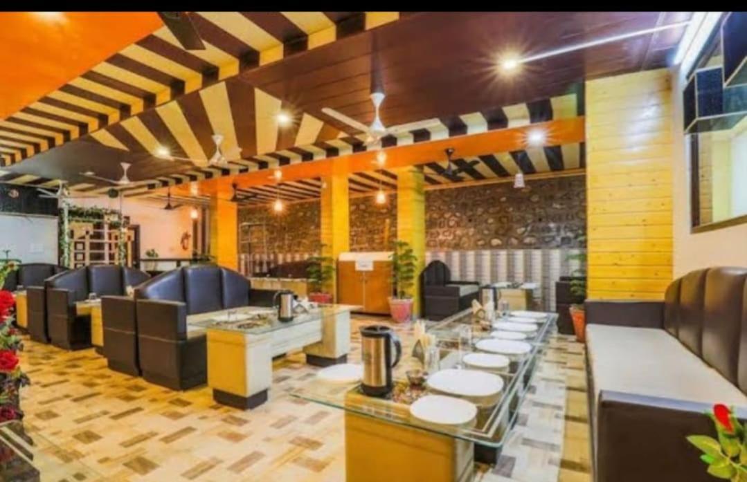 Hotel 7 Heavens Массури Экстерьер фото